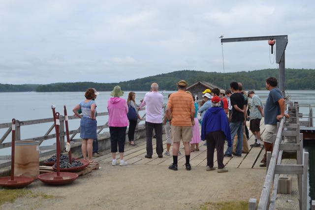 picture of DMC tour group on pier